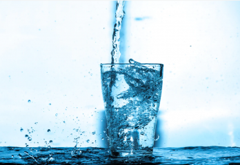 Những sai lầm khi uống nước khiến thận của bạn ngày một suy giảm